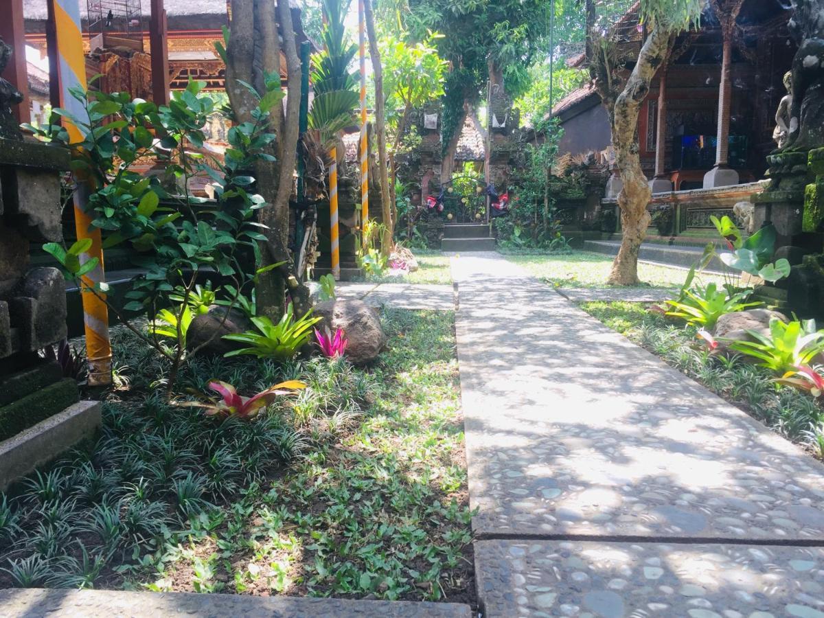 Tungeh Inn Ubud Esterno foto