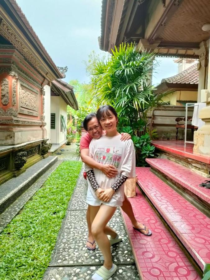 Tungeh Inn Ubud Esterno foto